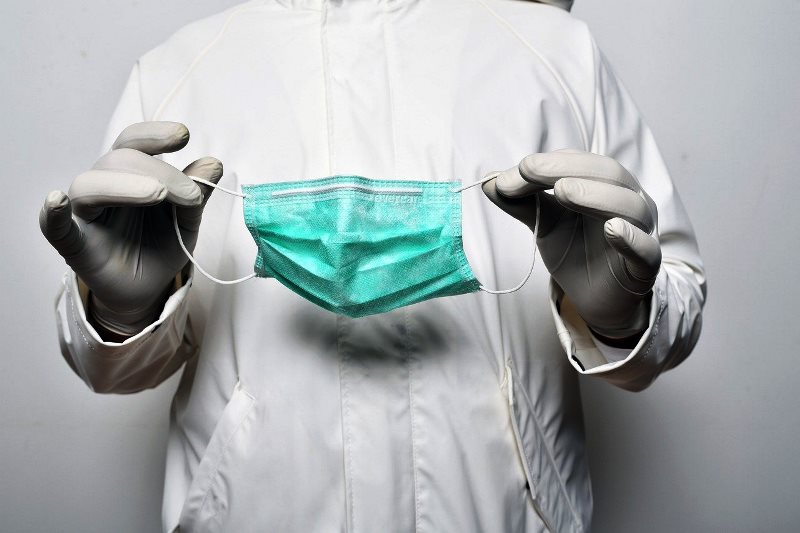 illustration: medical face mask